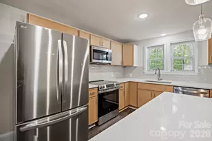 6109 Cora St, Charlotte, NC 28216 - Photo 13