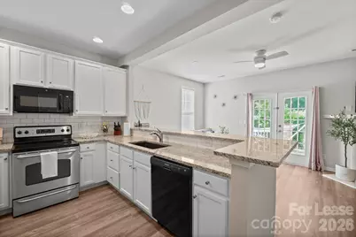 11339 Dundarrach Lane, Charlotte, NC 28277 - Photo 5
