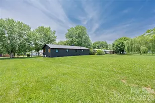 112 Robinette Ln, Statesville, NC 28677 - Photo 13
