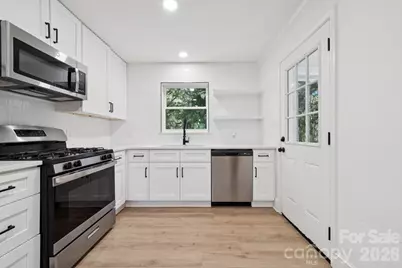 5423 Lantana Avenue, Charlotte, NC 28212 - Photo 9
