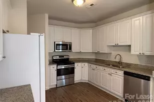 10411 Hellebore Rd, Charlotte, NC 28213 - Photo 5