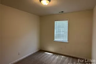 10411 Hellebore Rd, Charlotte, NC 28213 - Photo 13