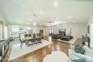 19533 Bustle Rd, Cornelius, NC 28031 - Photo 7