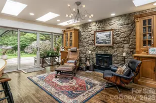 18 Forest Rd, Asheville, NC 28803 - Photo 5