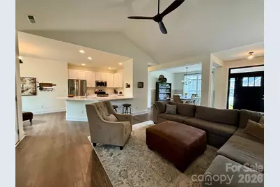 137 Marianne Drive, Hendersonville, NC 28739 - Photo 3