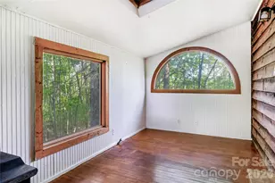 182 Wakti Ridge Rd, Saluda, NC 28773 - Photo 15