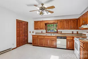 48 Chambers View Dr, Clyde, NC 28721 - Photo 17