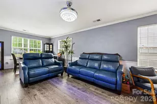 5846 Hewitt Dr, Charlotte, NC 28269 - Photo 5