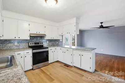 324 Pawley Drive, Charlotte, NC 28214 - Photo 5