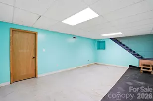324 Pawley Dr, Charlotte, NC 28214 - Photo 17