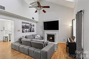 264 Brookstone Dr, Mount Holly, NC 28120 - Photo 3