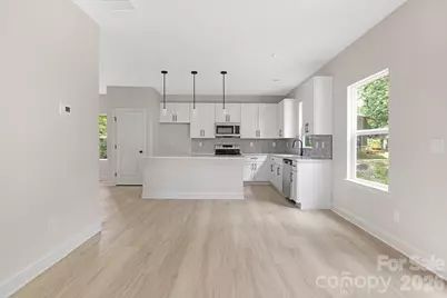 9222 Pinenoll Lane, Charlotte, NC 28215 - Photo 11