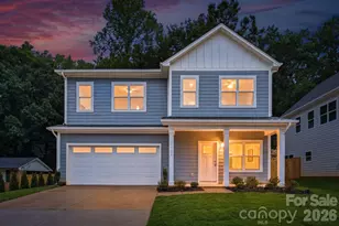 9222 Pinenoll Ln, Charlotte, NC 28215 - Photo 1