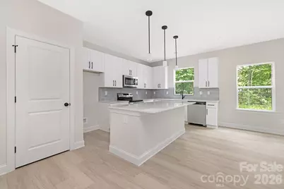 9222 Pinenoll Lane, Charlotte, NC 28215 - Photo 7
