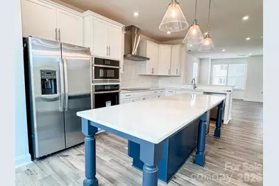 7040 Westrow Avenue, Charlotte, NC 28278 - Photo 13