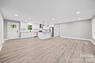 5950 Lake Wylie Road, Clover, SC 29710 - Photo 11