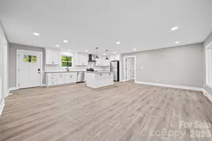 5950 Lake Wylie Rd, Clover, SC 29710 - Photo 11