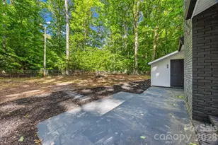 5950 Lake Wylie Rd, Clover, SC 29710 - Photo 29