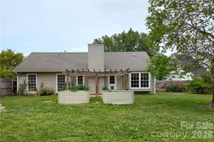 1016 Thorncrest Dr, Fletcher, NC 28732 - Photo 39
