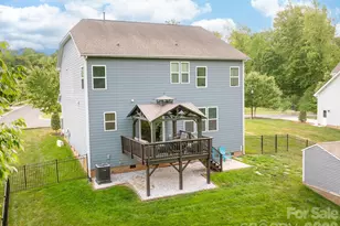 612 Academy St, Mcadenville, NC 28101 - Photo 25