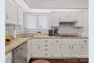 136 Deerlake Drive, Asheville, NC 28803 - Photo 17