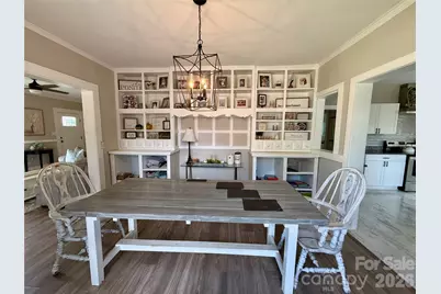 2709 N Main Avenue, Newton, NC 28658 - Photo 13