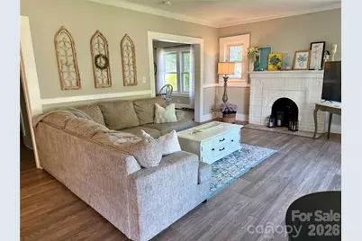 2709 N Main Avenue, Newton, NC 28658 - Photo 5