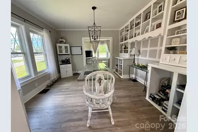 2709 N Main Avenue, Newton, NC 28658 - Photo 15