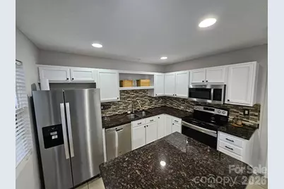 12211 Hood Bend Court, Charlotte, NC 28273 - Photo 11