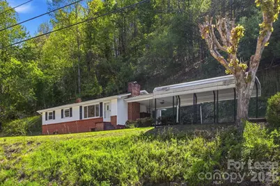 8830 US 19W Highway, Burnsville, NC 28714 - Photo 23