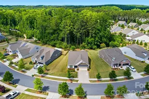213 Picasso Trl, Mount Holly, NC 28120 - Photo 3