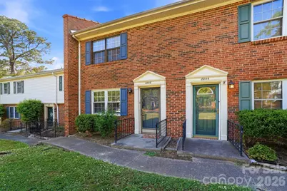 8846 Hunter Ridge Drive, Charlotte, NC 28226 - Photo 3