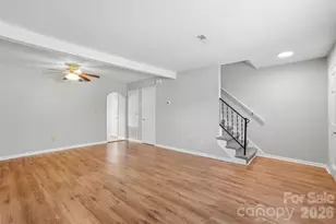 8846 Hunter Ridge Dr, Charlotte, NC 28226 - Photo 9