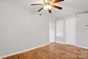 8846 Hunter Ridge Dr, Charlotte, NC 28226 - Photo 17