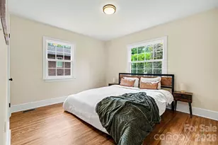 4065 Hiddenbrook Dr, Charlotte, NC 28205 - Photo 13
