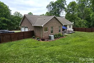 111 Old Hickory Dr, Morganton, NC 28655 - Photo 15