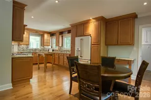 204 Clinton Ave, Clover, SC 29710 - Photo 5