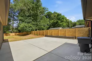 4017 Leeds Dr, Charlotte, NC 28205 - Photo 29