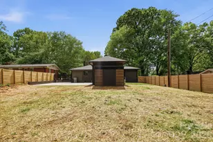 4017 Leeds Dr, Charlotte, NC 28205 - Photo 33