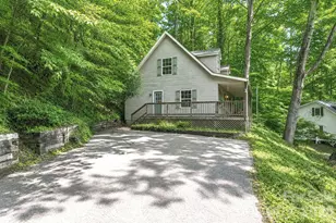 42 Greenview Dr, Maggie Valley, NC 28751 - Photo 3