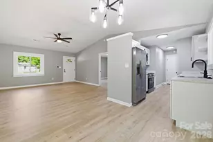 24 Sagefield Dr, Candler, NC 28715 - Photo 9