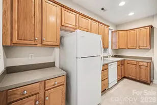 2065 Gable Way Ln, Matthews, NC 28104 - Photo 17
