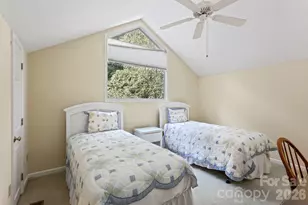 320 Dawnbrook Dr, Flat Rock, NC 28731 - Photo 27