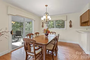 320 Dawnbrook Dr, Flat Rock, NC 28731 - Photo 11
