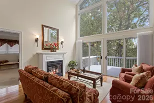 320 Dawnbrook Dr, Flat Rock, NC 28731 - Photo 7