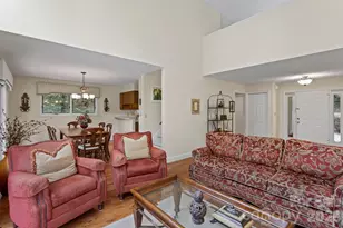 320 Dawnbrook Dr, Flat Rock, NC 28731 - Photo 9