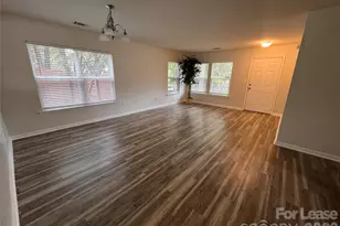 2304 Harwood Hills Ln, Charlotte, NC 28214 - Photo 5