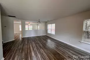 2304 Harwood Hills Ln, Charlotte, NC 28214 - Photo 3