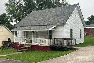 35 2nd St, Marion, NC 28752 - Photo 1