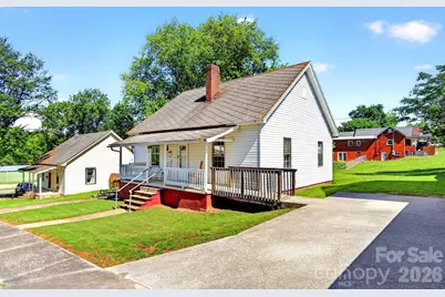 35 Second Street, Marion, NC 28752 - Photo 1